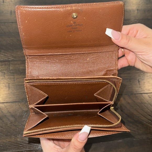 Louis Vuitton Porte Monnaie Wallet - Picture 5 of 5